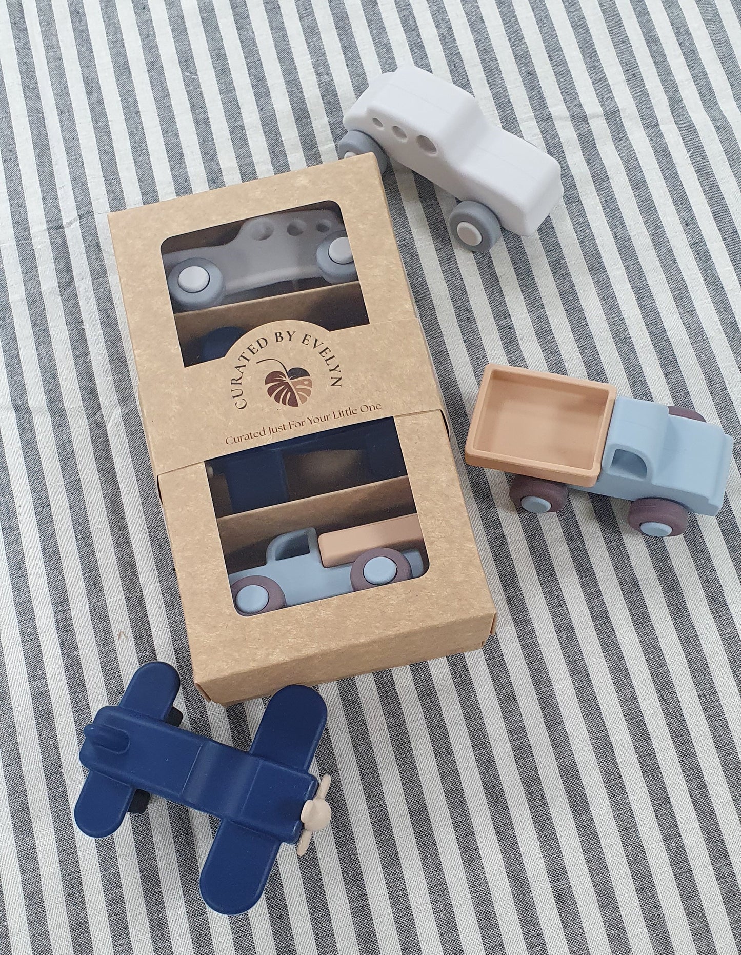 Set of three silicone vehicles