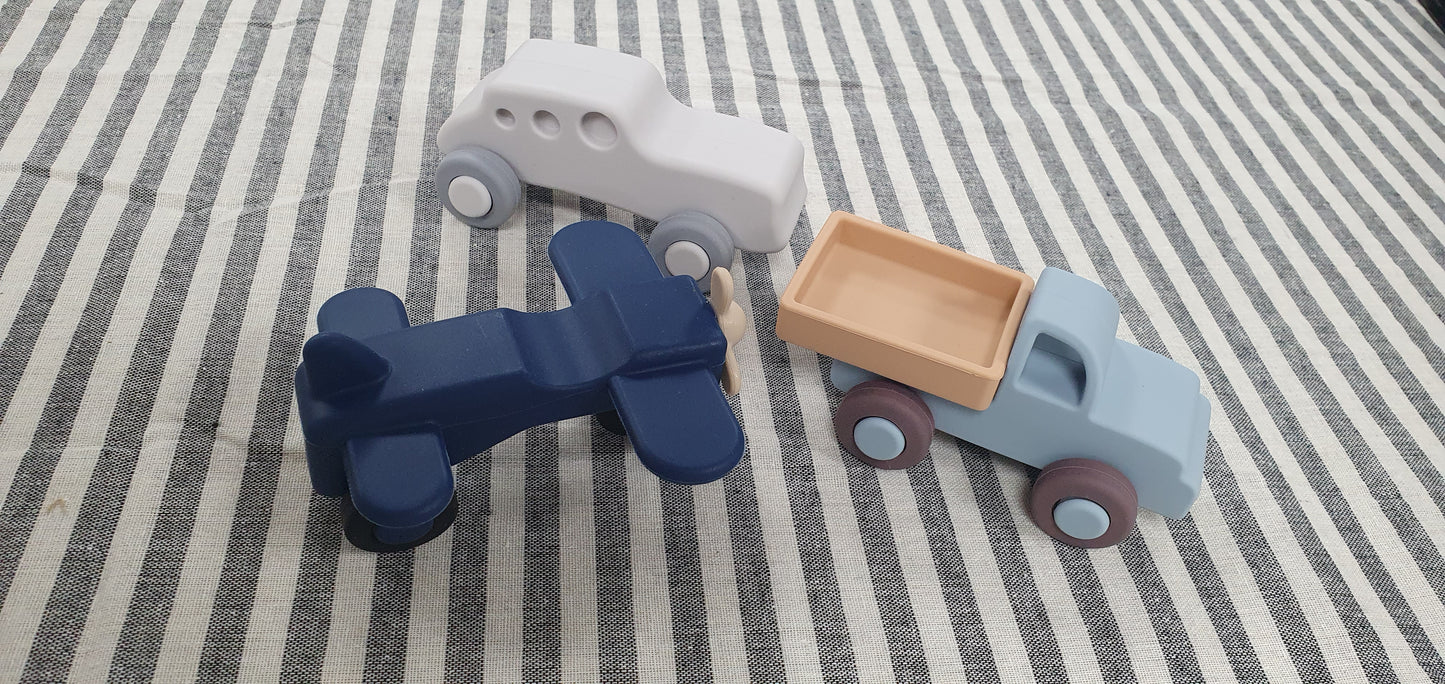 Set of three silicone vehicles
