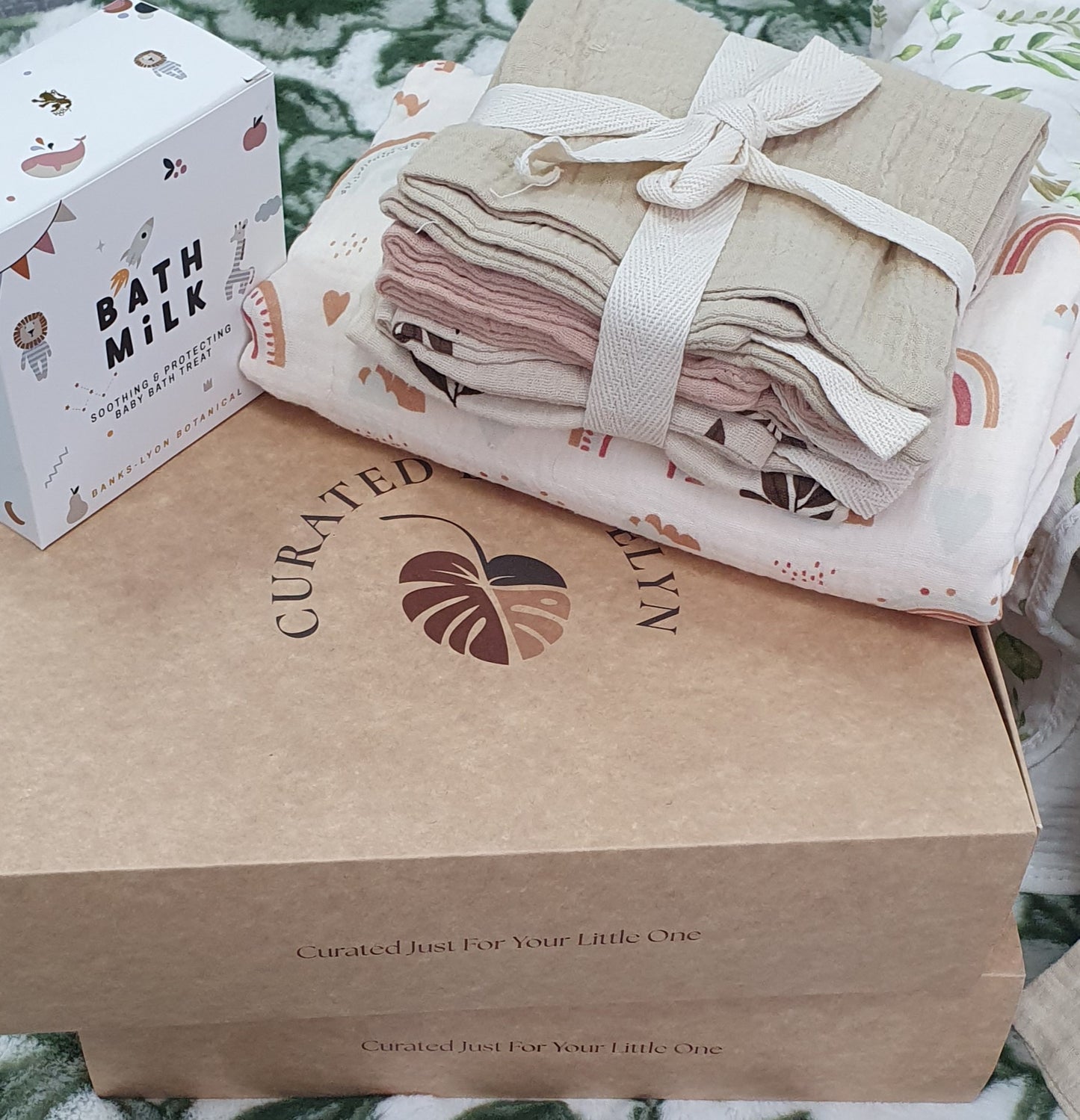 Babys first bath set