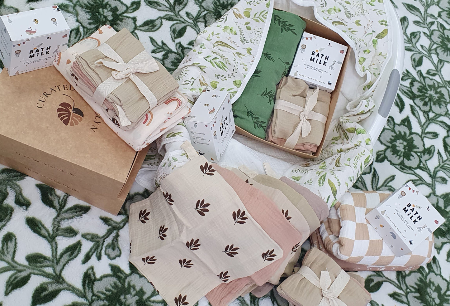 Babys first bath set