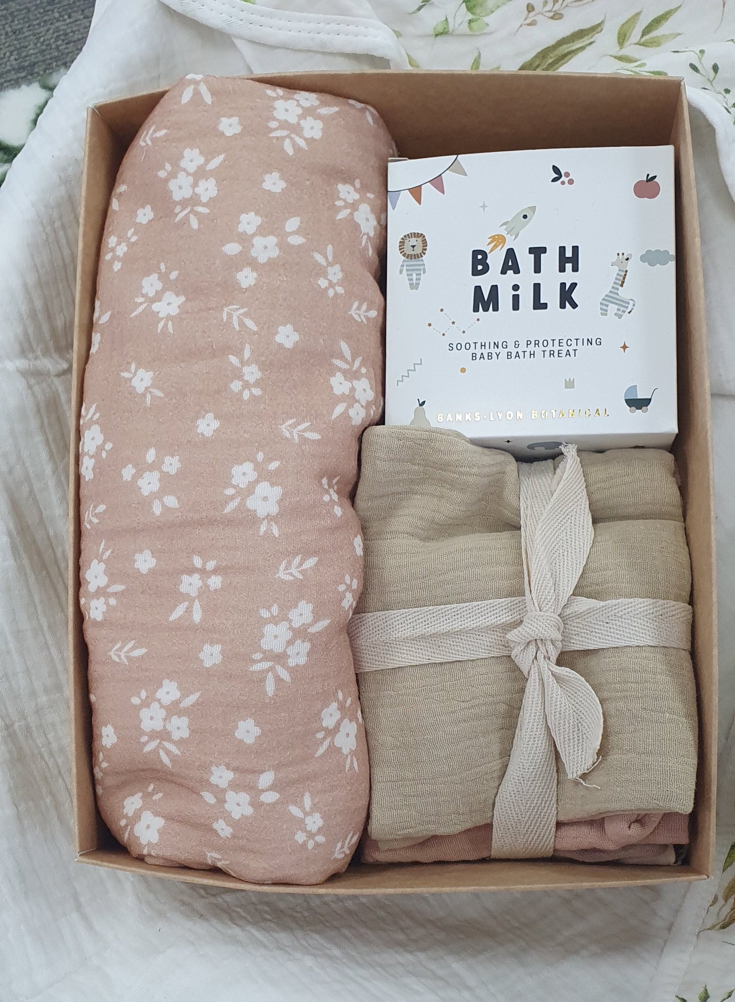 Babys first bath set