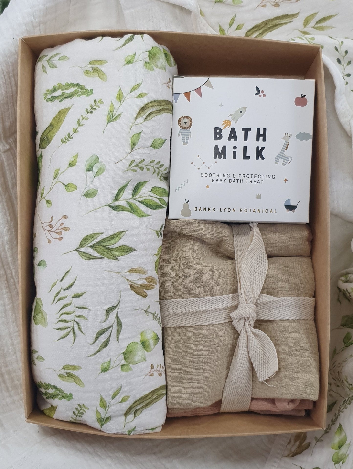 Babys first bath set