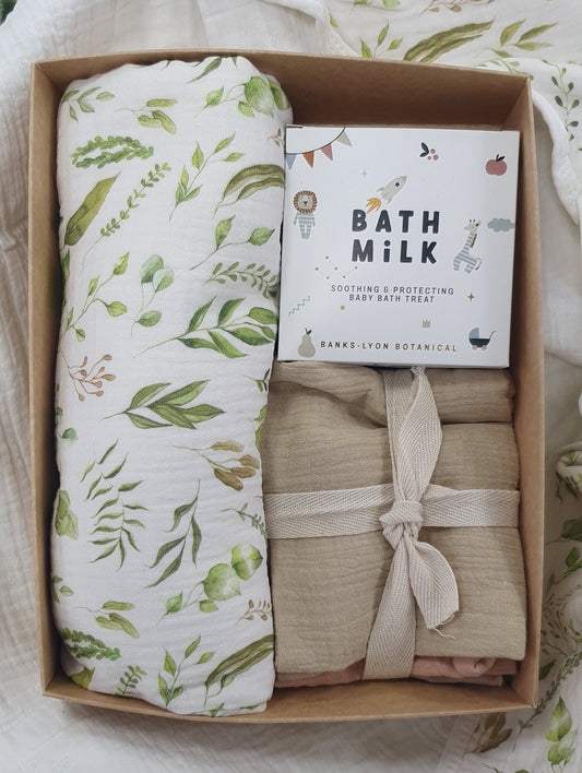 Babys first bath set